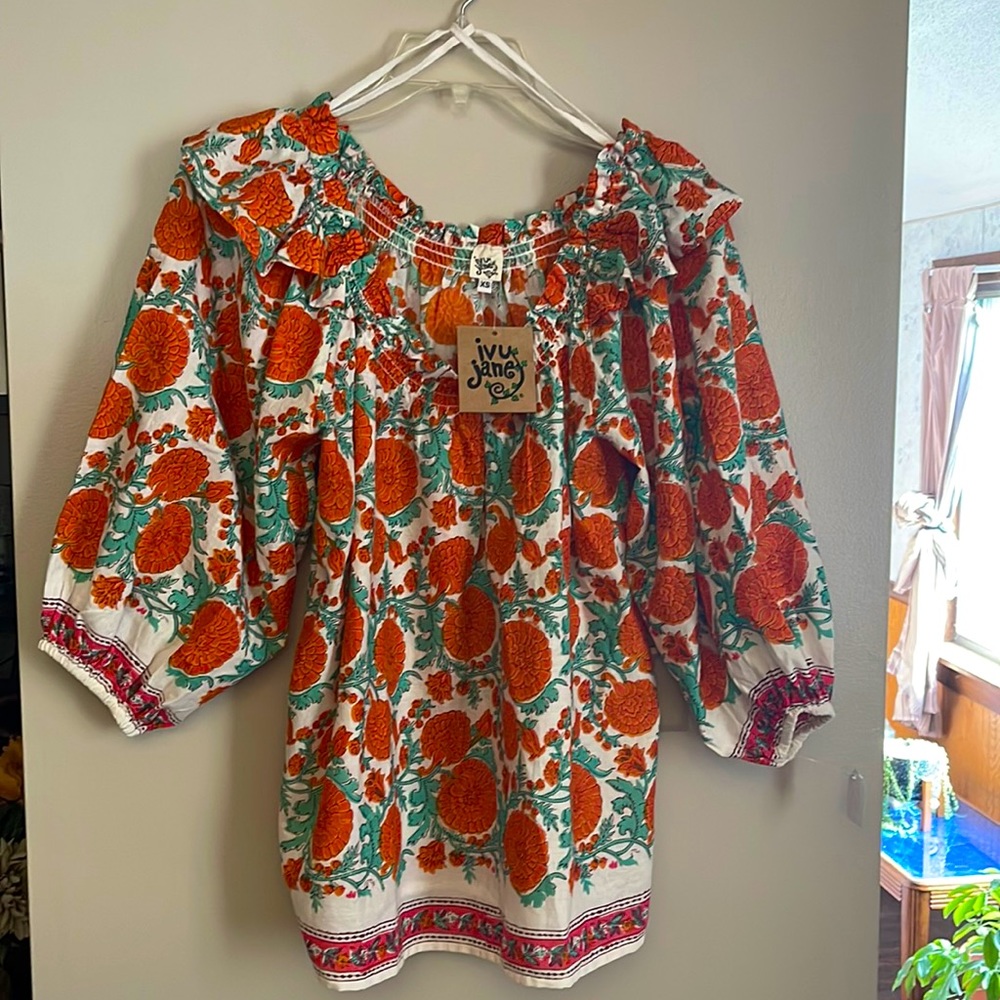 Ivy Jane XS NWT.  Orange and green